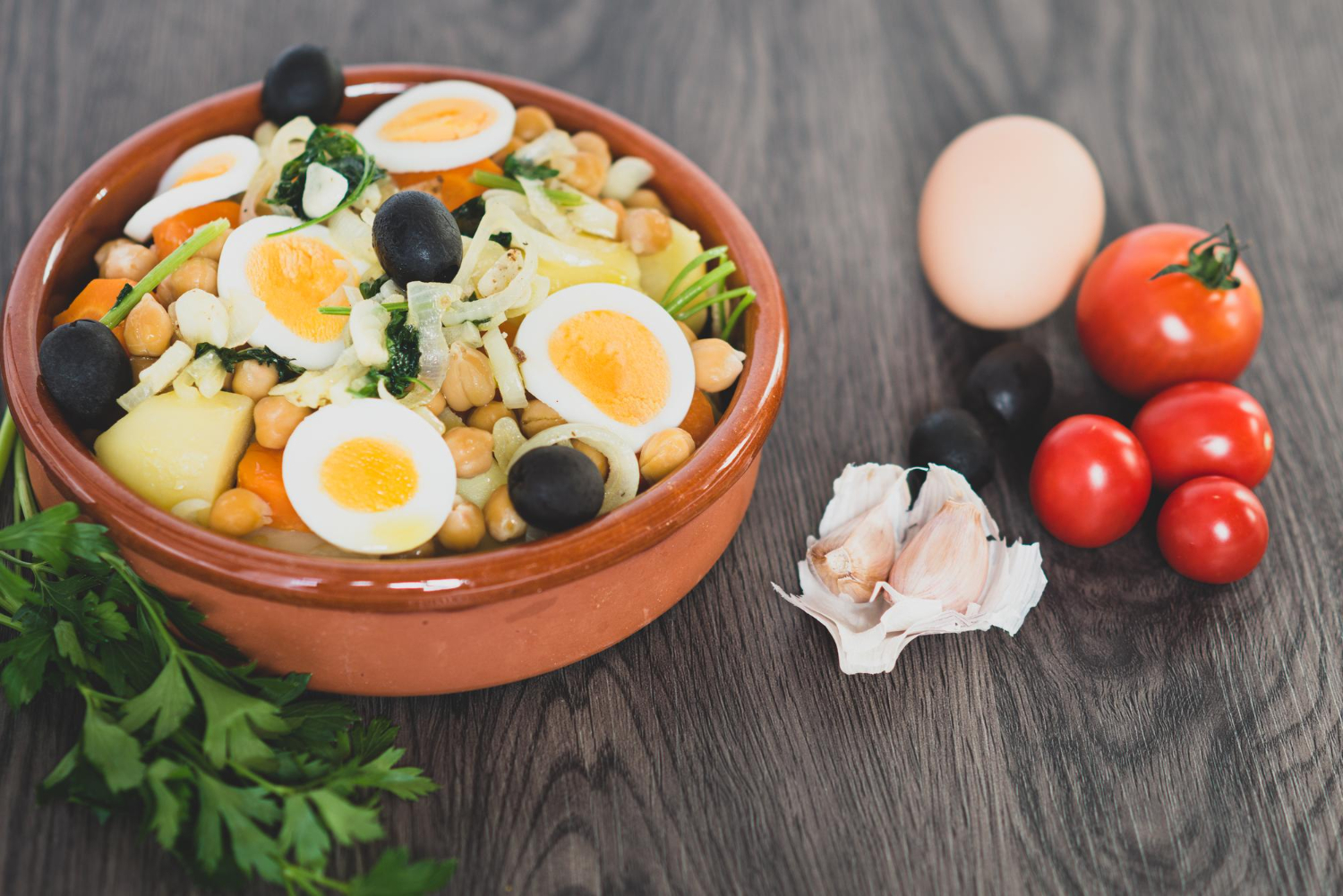 Cukorbeteg? Ezek a vitaminok, gyógynövények és életmódtanácsok sokat segíthetnek – Dr. Borús Hajnal előadása
