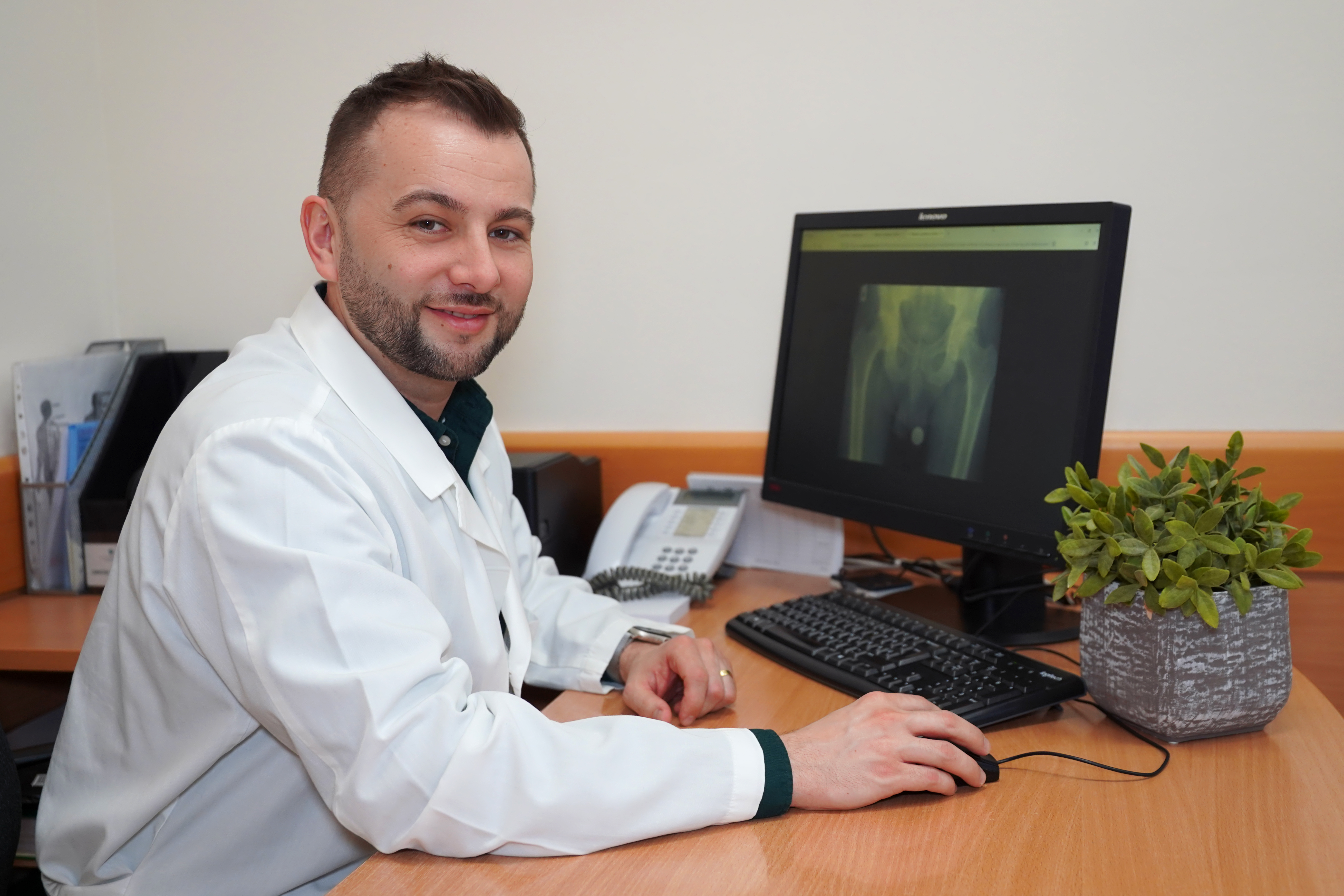 Interjú Dr. Reha Gábor ortopéd szakorvossal