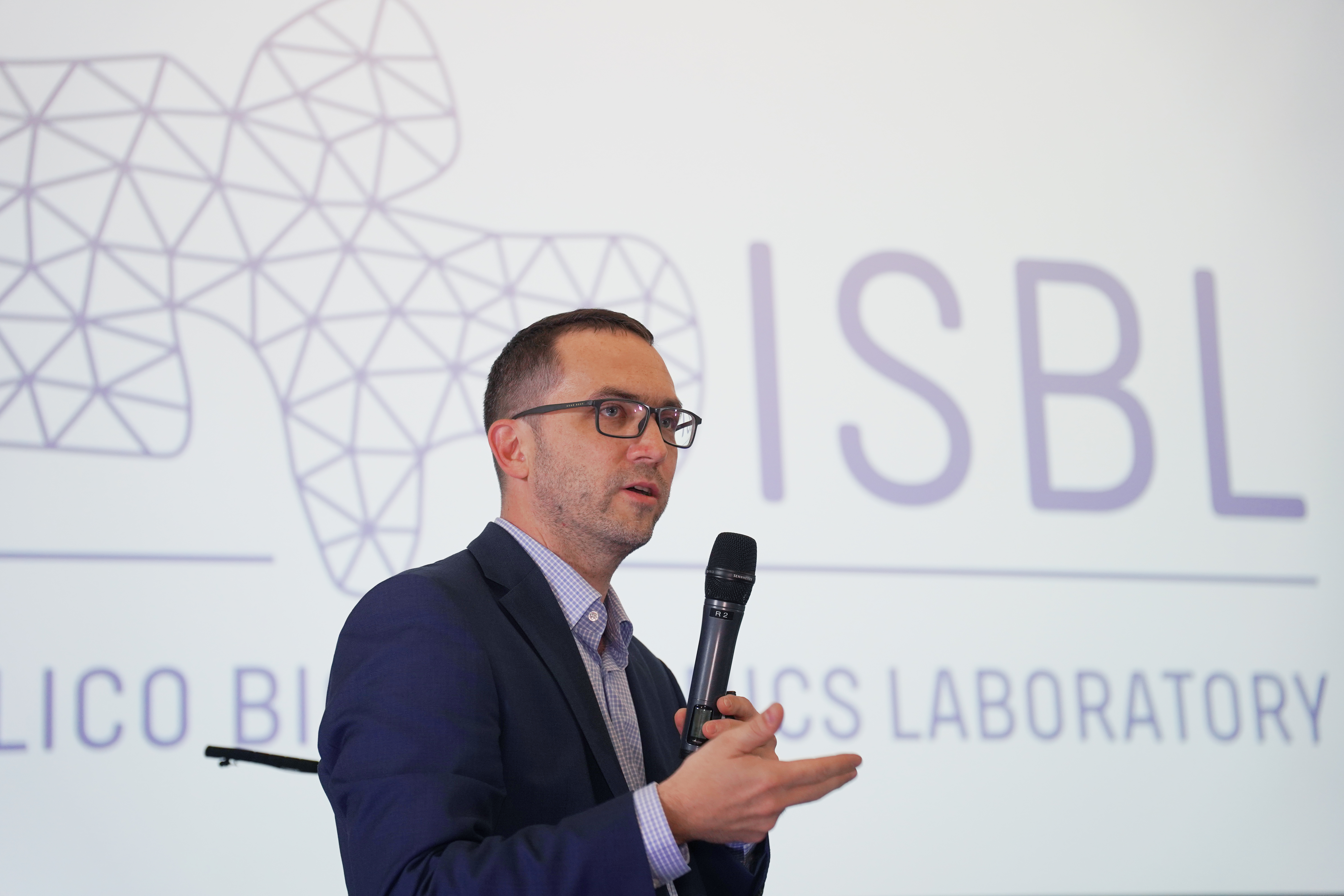 Dr. Lazáry Áron PhD az ISBL-en