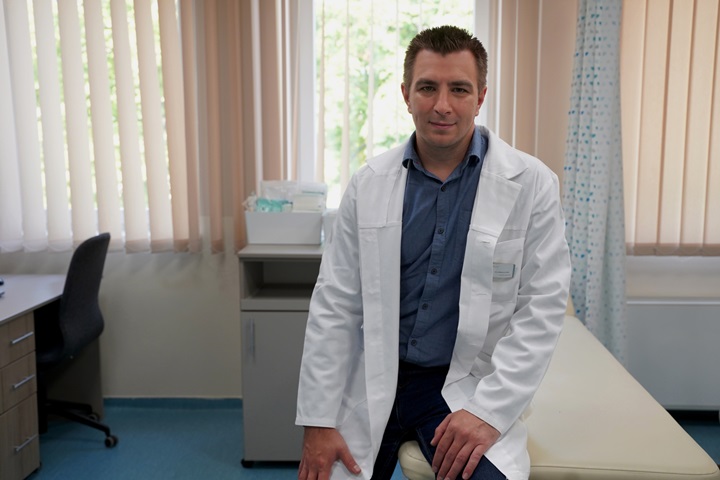 Dr. Márkus István, intézetünk gerincgyógyász, ortopéd szakorvosa.